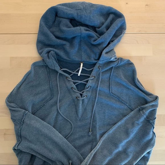 Free People Sweaters - FREE PEOPLE - Hooded Sweatshirt ✨